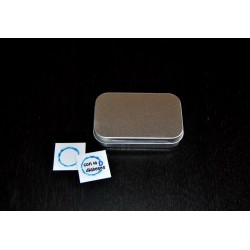 Caja metálica color plata